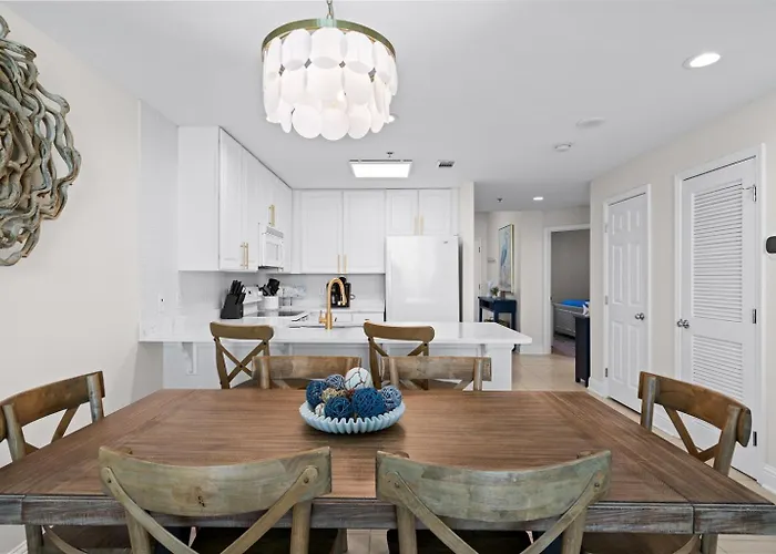 Apartment 2 Bedroom Lighthouse W Bunk , 3 Pools! Direct Beachfront Free Daily Activities