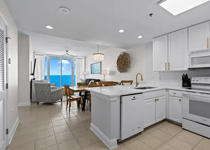 Apartment 2 Bedroom Lighthouse W Bunk , 3 Pools! Direct Beachfront Free Daily Activities