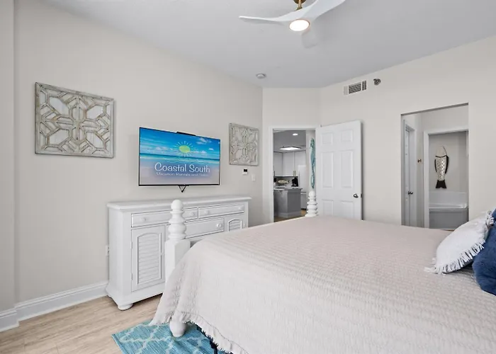 Apartment 2 Bedroom Lighthouse W Bunk , 3 Pools! Direct Beachfront Free Daily Activities