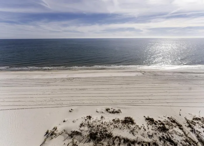 Apartment 2 Bedroom Lighthouse W Bunk , 3 Pools! Direct Beachfront Free Daily Activities *
